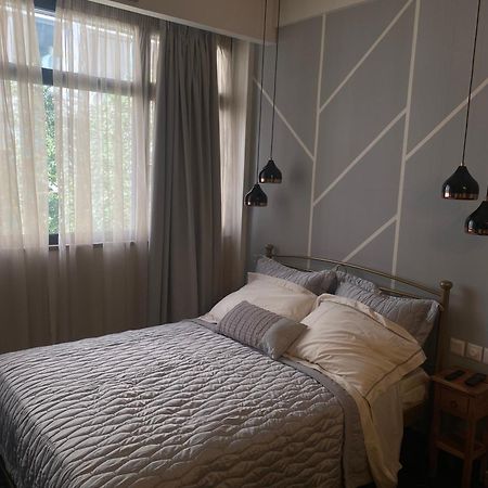 Condo Next To Metro St Athens! 外观 照片