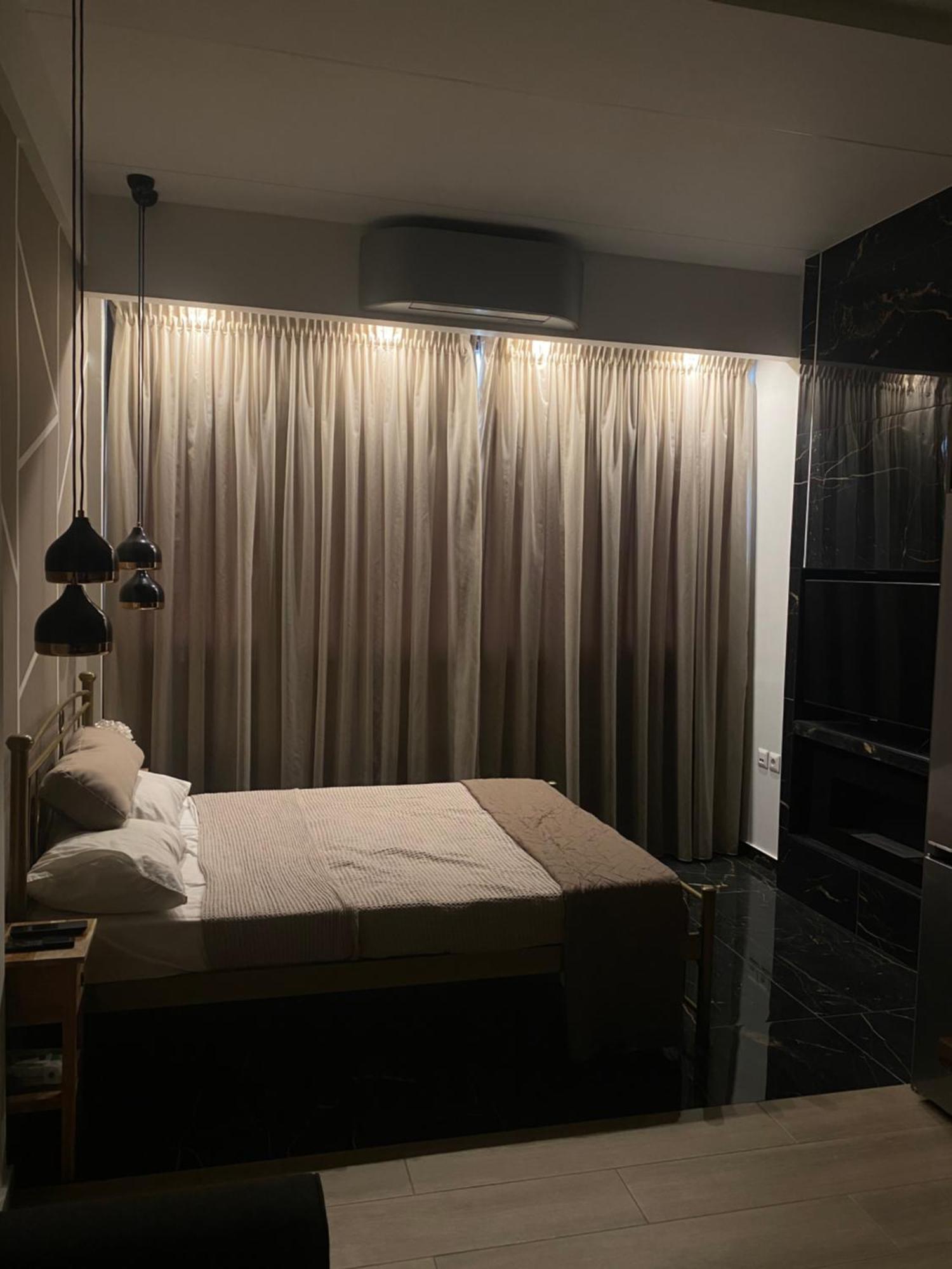 Condo Next To Metro St Athens! 外观 照片